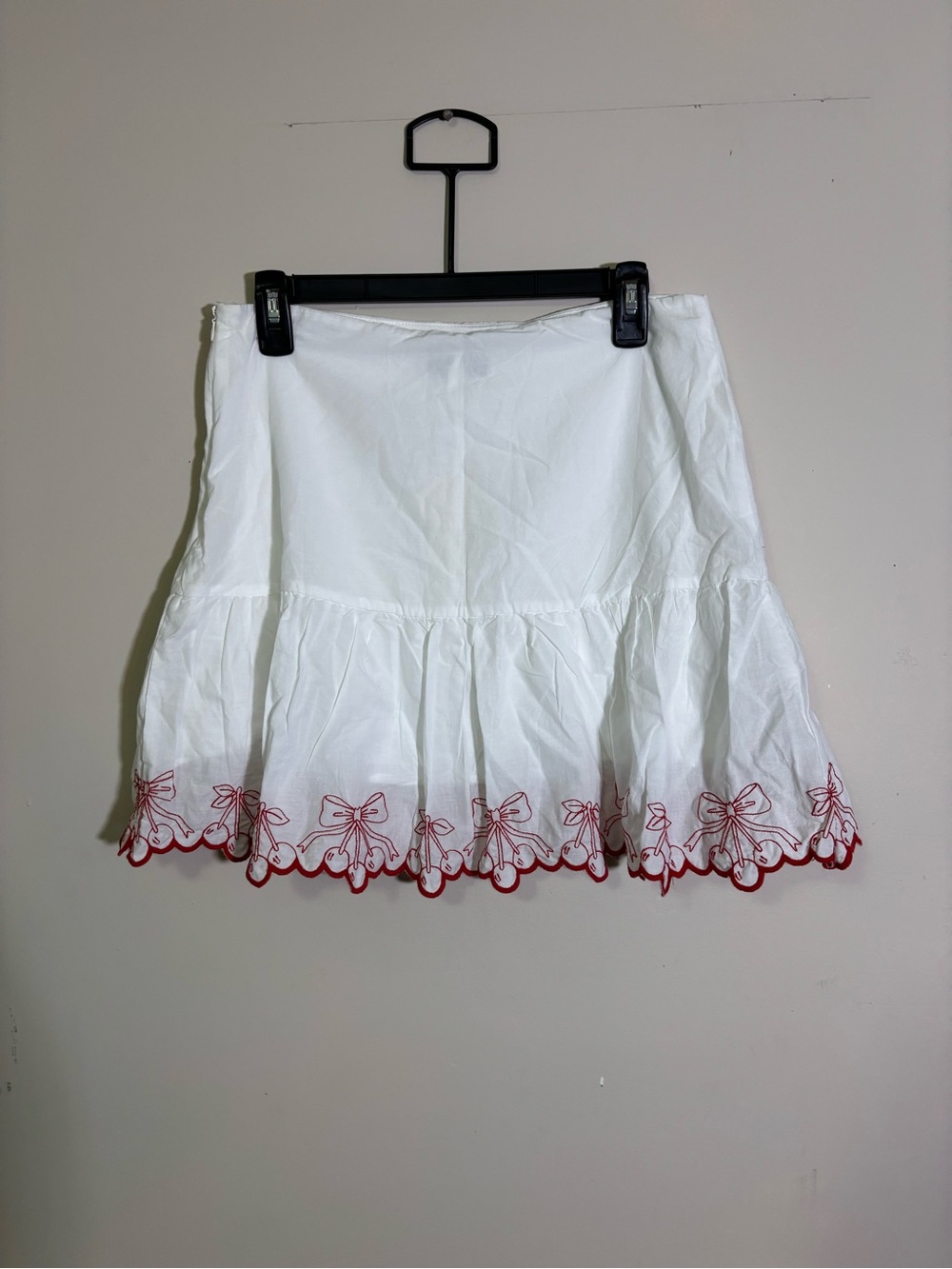 NWT Francesca’s Coquette Cherry Embroidered Skirt Size Medium - Picture 4 of 8